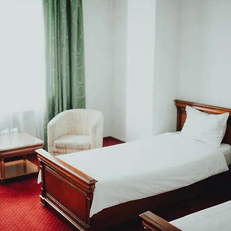 Bavaria 3* קריובה