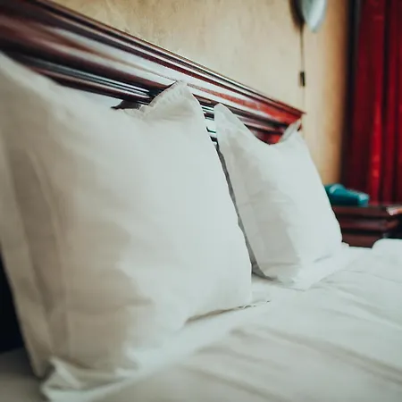 Bavaria 3* קריובה