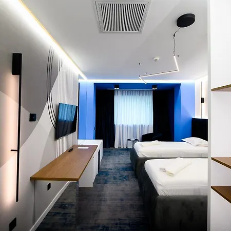 Bavaria 3* קריובה